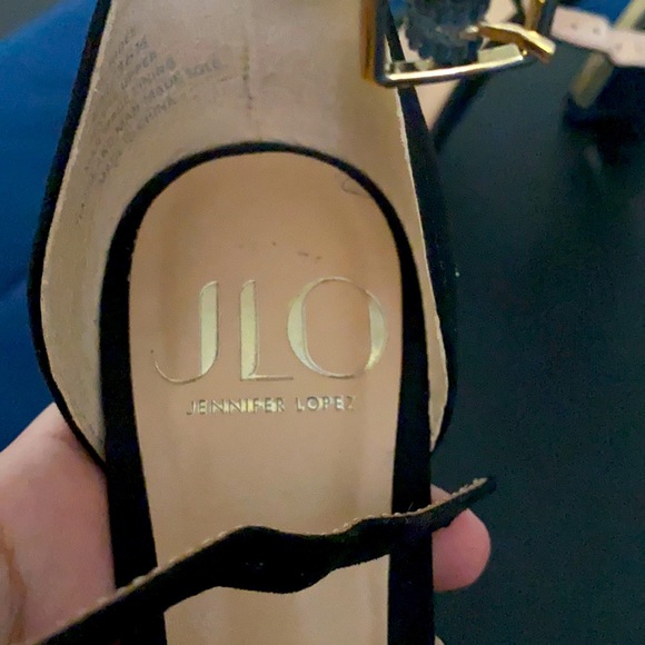 Jlo by DSW Black heels with Gold Size 6 - Picture 4 of 6
